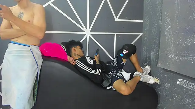 Snapshot of Skinny_toy_ chatting on January 15, 2026, 1:47 pm Skinny toy online show from January 15, 2026, 1:47 pm