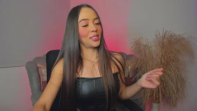 Kamilamonroe online show from June 27, 2026, 11:44 pm