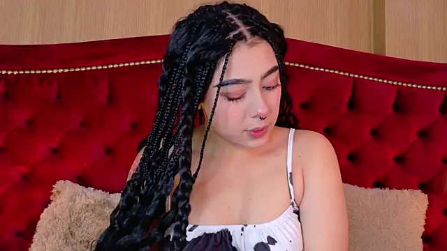 TaniaRedd  online show from December 16, 2025, 1:48 pm