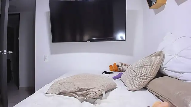 valen or online show from April 2, 2026, 12:51 am