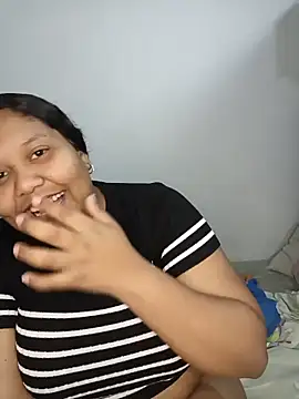 Snapshot of VaneandRossy chatting on June 19, 2026, 12:16 am VaneandRossy online show from June 19, 2026, 12:16 am