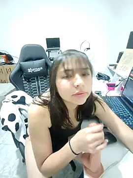 Baby Leah01 online show from February 25, 2026, 5:40 am