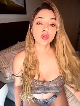 Snapshot of Aria_Byers chatting on February 1, 2026, 4:00 am Aria Byers online show from February 1, 2026, 4:00 am