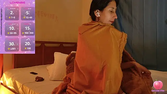 MoonLipsON- online show from March 5, 2026, 1:02 am