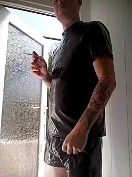 jefflatex45 online show from April 28, 2026, 10:19 am