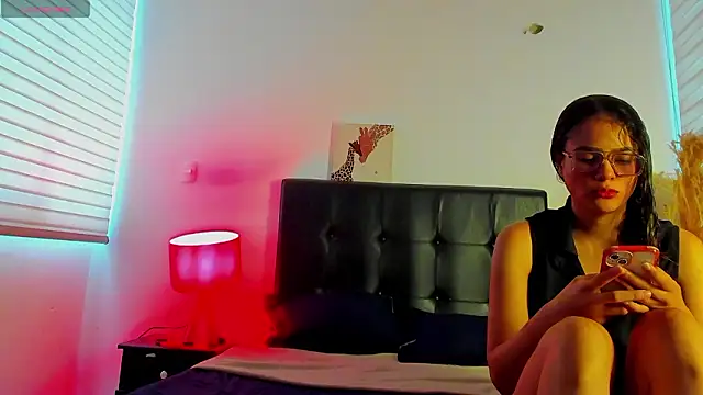 Snapshot of AllyBloom chatting on February 13, 2026, 12:05 pm AllyBloom online show from February 13, 2026, 12:05 pm