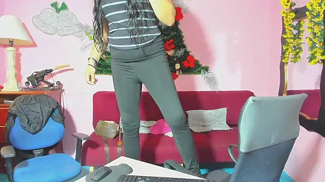 LesbianCouple02 online show from December 16, 2025, 12:20 pm