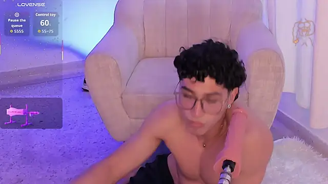 LittleMya  online show from February 16, 2026, 9:34 pm