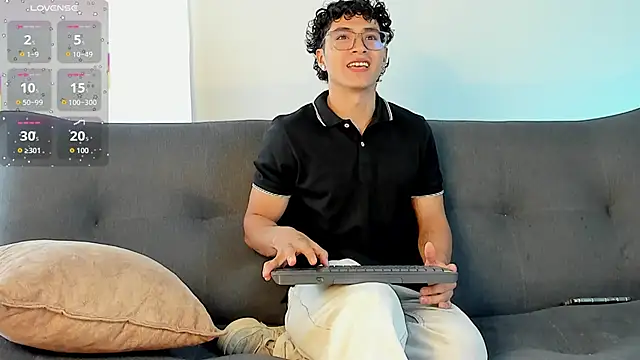 LittleMya  online show from January 10, 2026, 12:33 pm