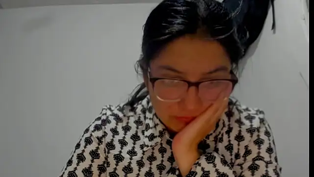 eva smit t online show from April 10, 2026, 2:40 am