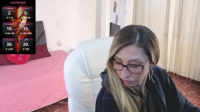 Snapshot of Scarlett_079 chatting on March 9, 2026, 11:58 am Scarlett 079 online show from March 9, 2026, 11:58 am