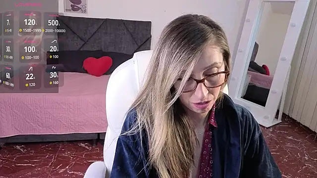 Scarlett 079 online show from May 15, 2026, 11:41 am