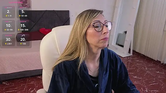 Snapshot of Scarlett_079 chatting on March 22, 2026, 12:07 pm Scarlett 079 online show from March 22, 2026, 12:07 pm