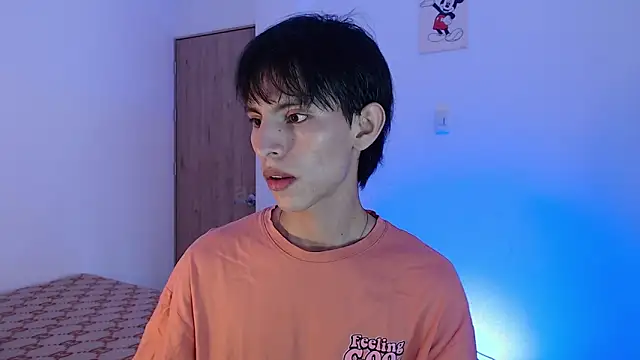 andrew courtzz online show from May 13, 2026, 5:42 pm