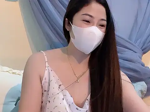 Mimy18 online show from April 28, 2026, 4:00 pm