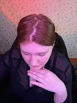 Snapshot of NicollVeys chatting on March 1, 2026, 1:55 pm NicollVeys online show from March 1, 2026, 1:55 pm