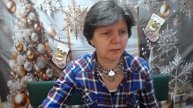 LunaDobra online show from December 17, 2025, 12:10 pm