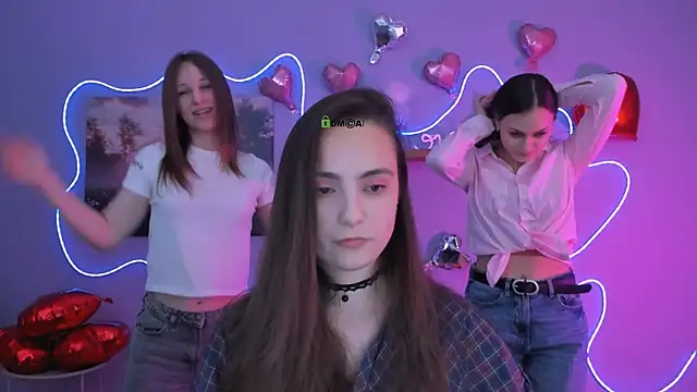 Snapshot of jenna_elayne chatting on February 18, 2026, 10:01 am jenna elayne online show from February 18, 2026, 10:01 am