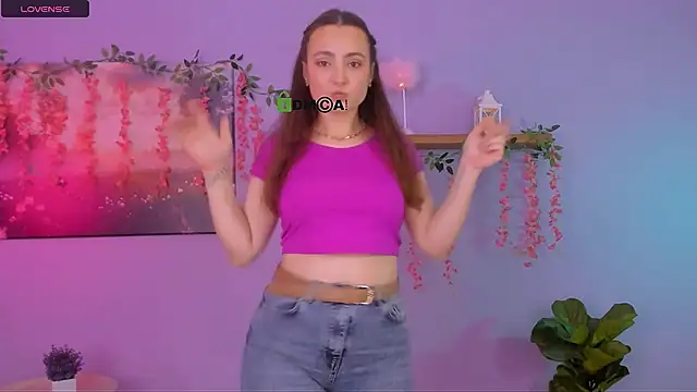 Snapshot of jenna_elayne chatting on February 2, 2026, 8:46 am jenna elayne online show from February 2, 2026, 8:46 am