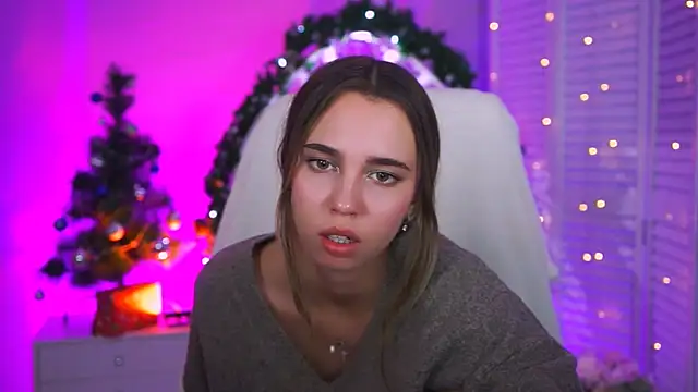 Snapshot of KimPorins chatting on December 16, 2025, 12:20 pm KimPorins online show from December 16, 2025, 12:20 pm