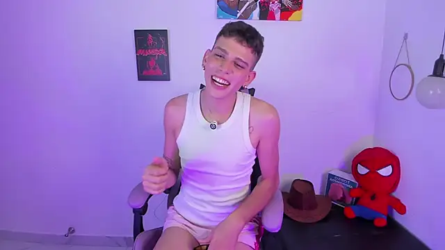 Snapshot of Jasson___ chatting on May 19, 2026, 7:32 pm Jasson online show from May 19, 2026, 7:32 pm