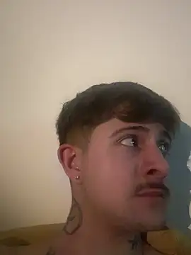 Snapshot of Jason_offizell chatting on February 11, 2026, 9:03 pm Jason offizell online show from February 11, 2026, 9:03 pm