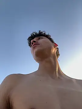 Snapshot of OnlyTyroone chatting on February 8, 2026, 2:37 pm OnlyTyroone online show from February 8, 2026, 2:37 pm