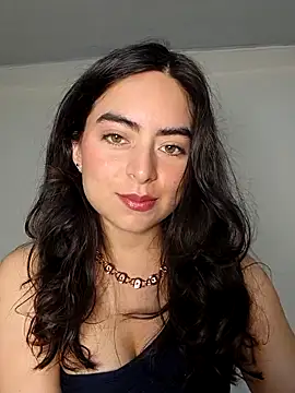 Snapshot of saasha_Petit chatting on February 1, 2026, 10:24 am saasha Petit online show from February 1, 2026, 10:24 am