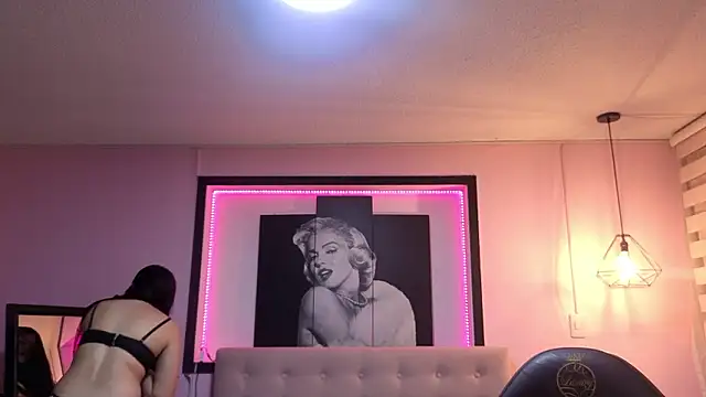 Snapshot of Sara_valderrama_ chatting on February 13, 2026, 12:38 pm Sara valderrama online show from February 13, 2026, 12:38 pm