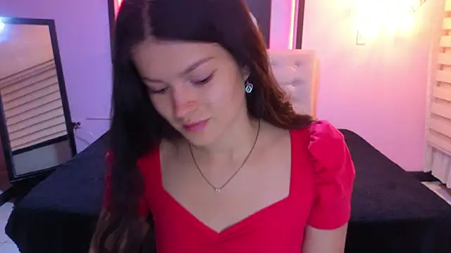 Snapshot of Sara_valderrama_ chatting on February 14, 2026, 1:33 pm Sara valderrama online show from February 14, 2026, 1:33 pm