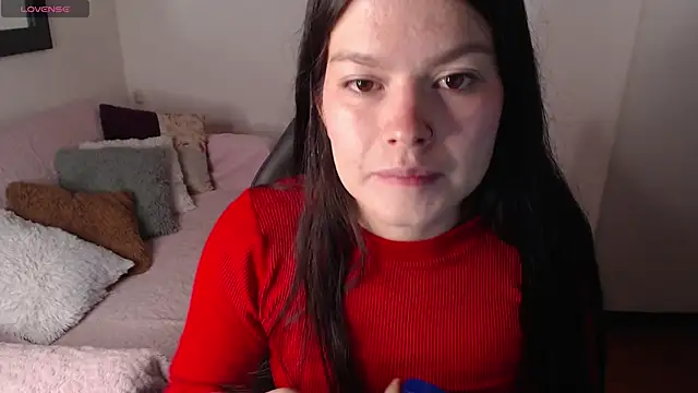 Snapshot of Sara_valderrama_ chatting on December 17, 2025, 1:16 pm Sara valderrama online show from December 17, 2025, 1:16 pm