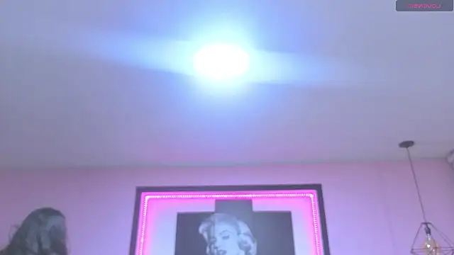 Snapshot of Sara_valderrama_ chatting on February 19, 2026, 12:02 pm Sara valderrama online show from February 19, 2026, 12:02 pm