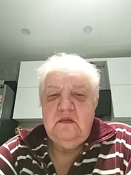 Snapshot of HapinessLovee chatting on December 22, 2025, 5:07 am HapinessLovee online show from December 22, 2025, 5:07 am