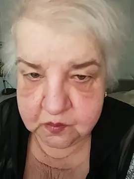 Snapshot of HapinessLovee chatting on February 22, 2026, 9:22 am HapinessLovee online show from February 22, 2026, 9:22 am