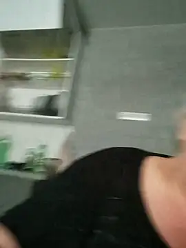 Snapshot of HapinessLovee chatting on February 25, 2026, 10:37 am HapinessLovee online show from February 25, 2026, 10:37 am