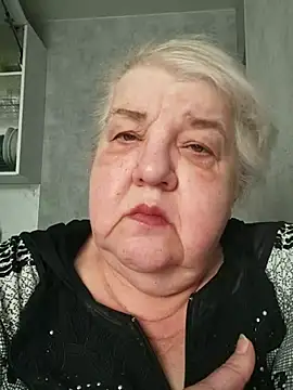 Snapshot of HapinessLovee chatting on March 2, 2026, 10:33 am HapinessLovee online show from March 2, 2026, 10:33 am