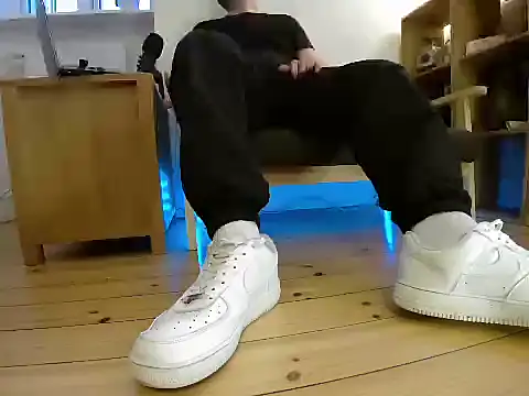 Snapshot of jonas_camboy chatting on January 6, 2026, 2:32 pm jonas camboy online show from January 6, 2026, 2:32 pm