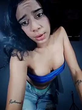Vaness hot online show from June 17, 2026, 8:30 pm