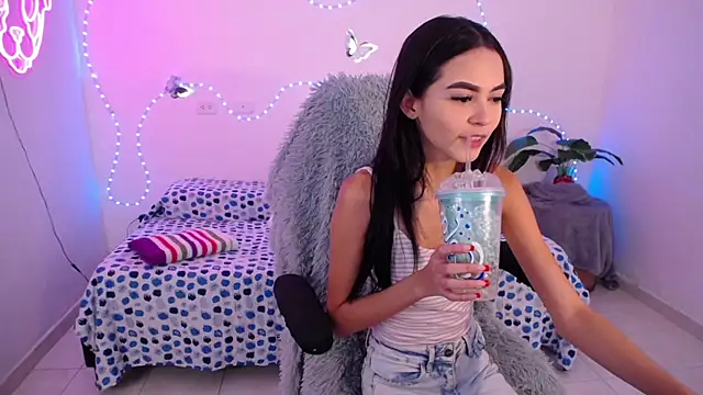 Sofia tgn online show from May 30, 2026, 6:13 pm