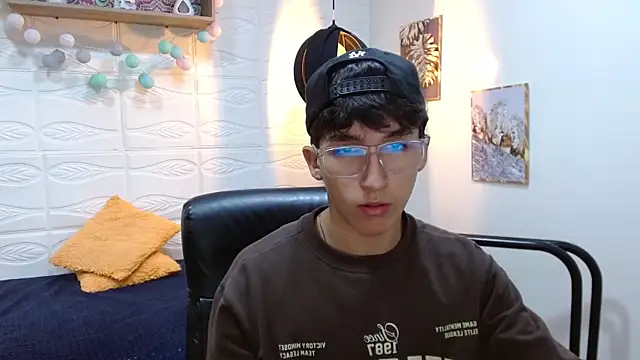 Snapshot of jeremy_job chatting on January 9, 2026, 11:28 am jeremy job online show from January 9, 2026, 11:28 am