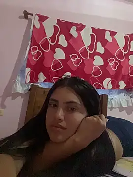  Laurentt  online show from January 15, 2026, 10:35 pm