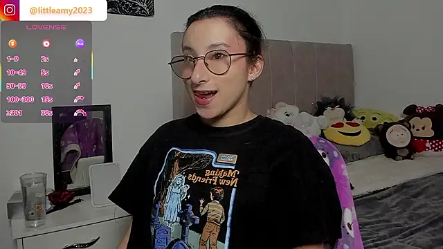 Snapshot of little__ammy chatting on February 18, 2026, 11:12 pm little ammy online show from February 18, 2026, 11:12 pm