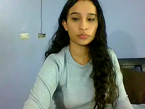 scarlettscottX online show from January 7, 2026, 3:44 am