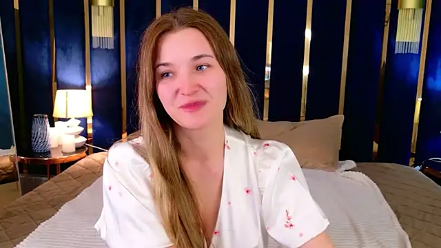 Lina Sinerz online show from June 4, 2026, 4:28 am