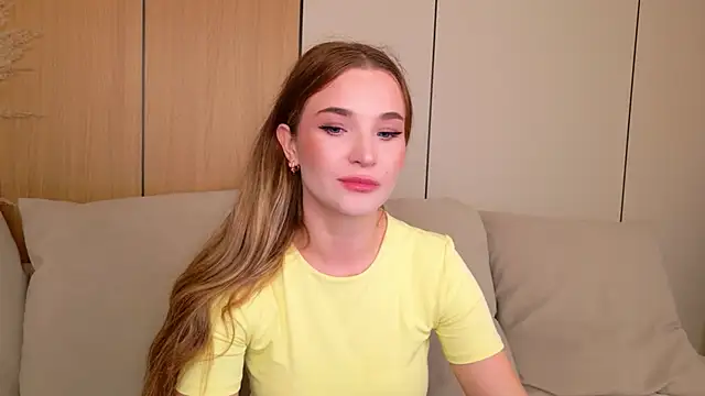 Lina Sinerz online show from June 29, 2026, 8:41 pm
