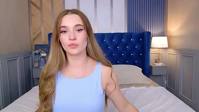 Lina Sinerz online show from June 29, 2026, 3:57 am