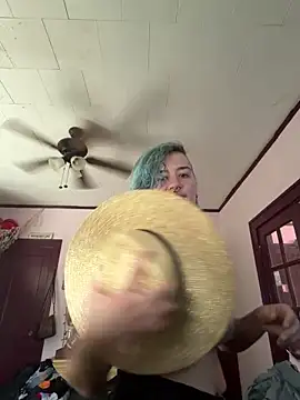 Snapshot of rosiebuddy chatting on February 17, 2026, 6:27 pm rosiebuddy online show from February 17, 2026, 6:27 pm