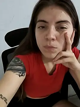 Ceciihot online show from December 16, 2025, 3:11 am