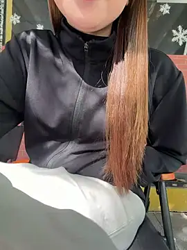 Snapshot of -Moon-20 chatting on January 7, 2026, 3:55 am -Moon-20 online show from January 7, 2026, 3:55 am