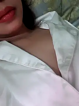 Snapshot of -Moon-20 chatting on December 18, 2025, 1:26 pm -Moon-20 online show from December 18, 2025, 1:26 pm